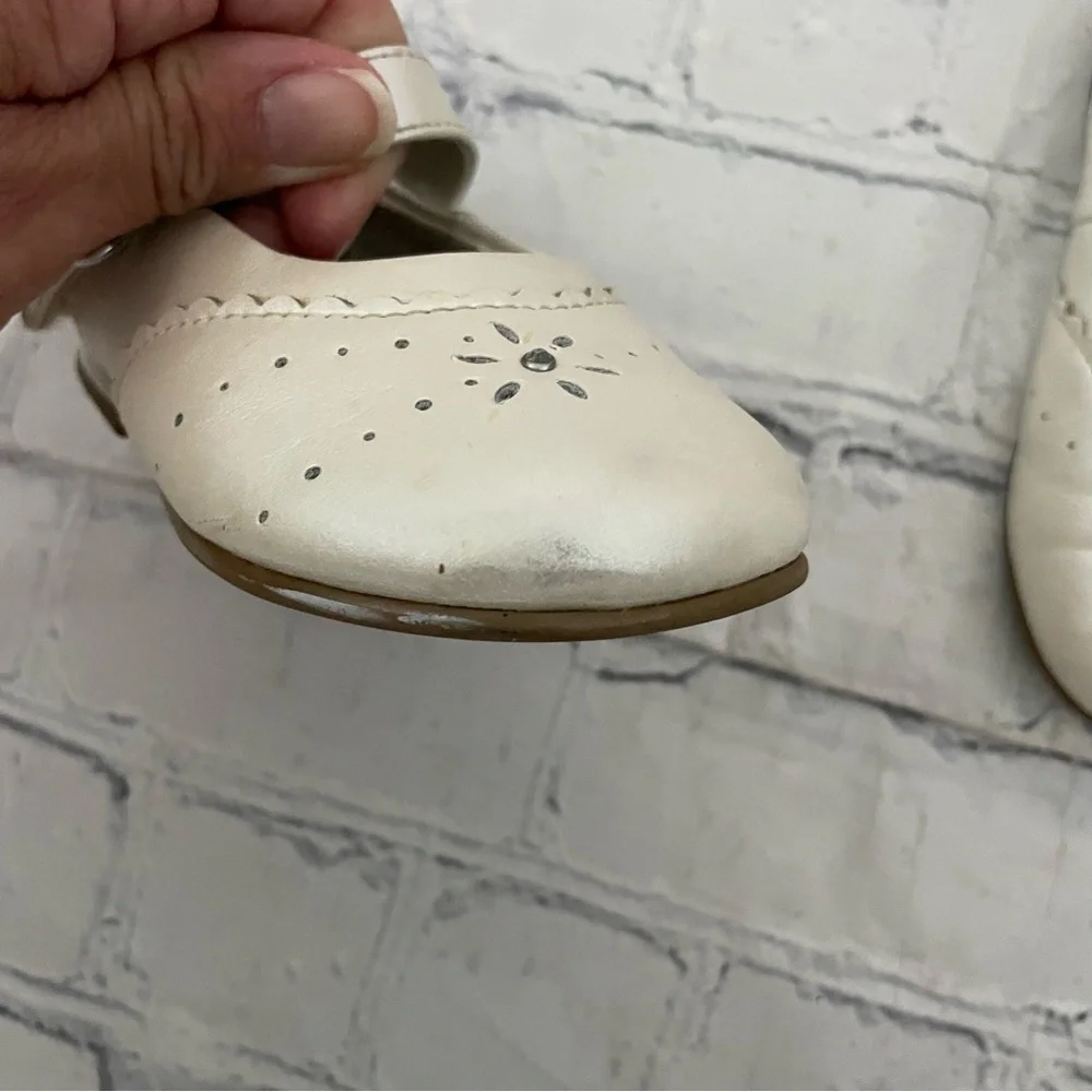 Girls Ivory Mary Jane Dress Shoes